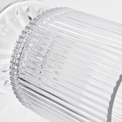 GA15004A2	 D4"H6.7" - GLASS VASE
