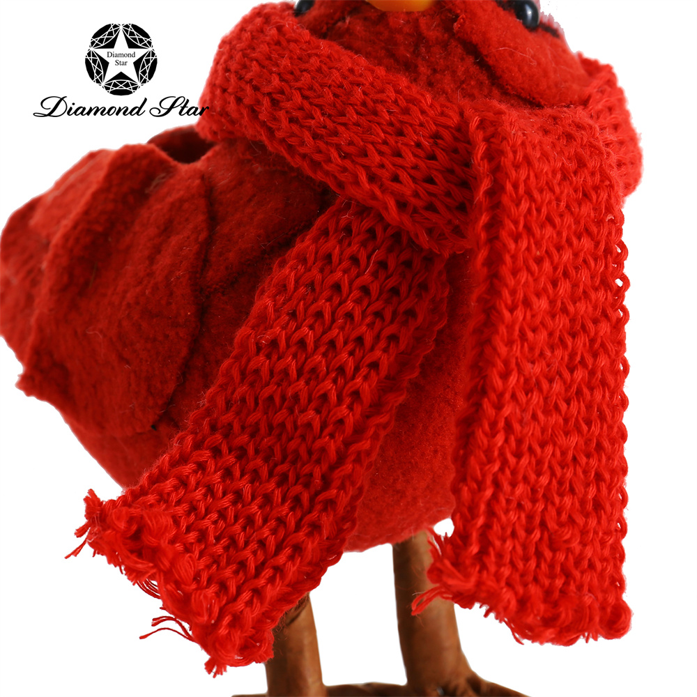 31065ASST	 L7.87"W3.2"H7.87" - ASSORTED RED CARDINALS TABLETOP