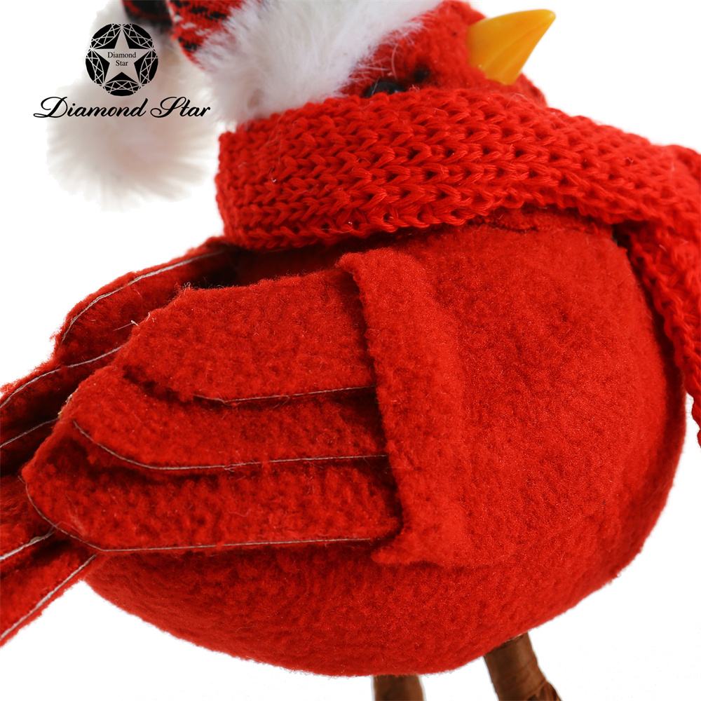 31065ASST	 L7.87"W3.2"H7.87" - ASSORTED RED CARDINALS TABLETOP