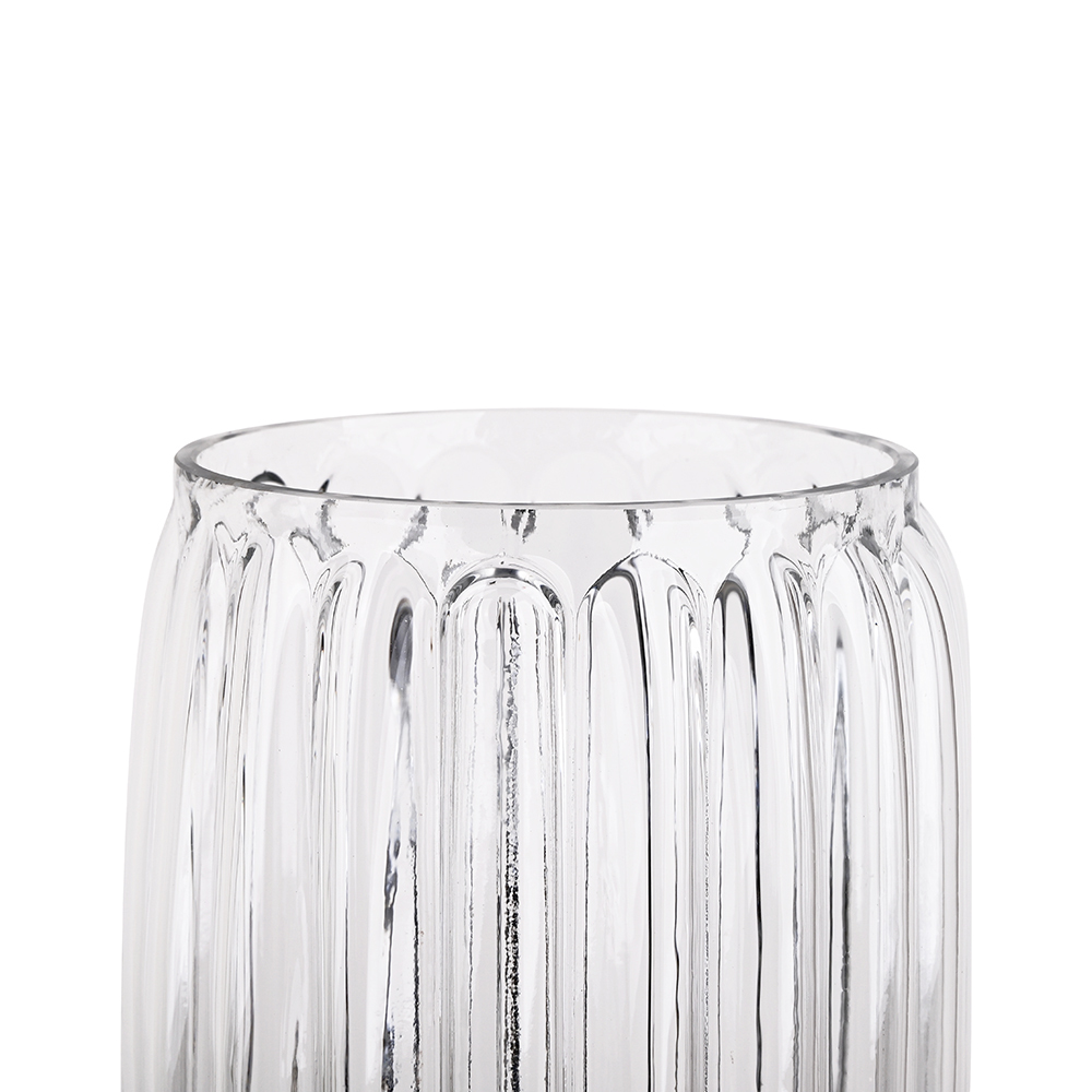 GA78052	 L5.51"W5.51"H10.24"GLASS VASE