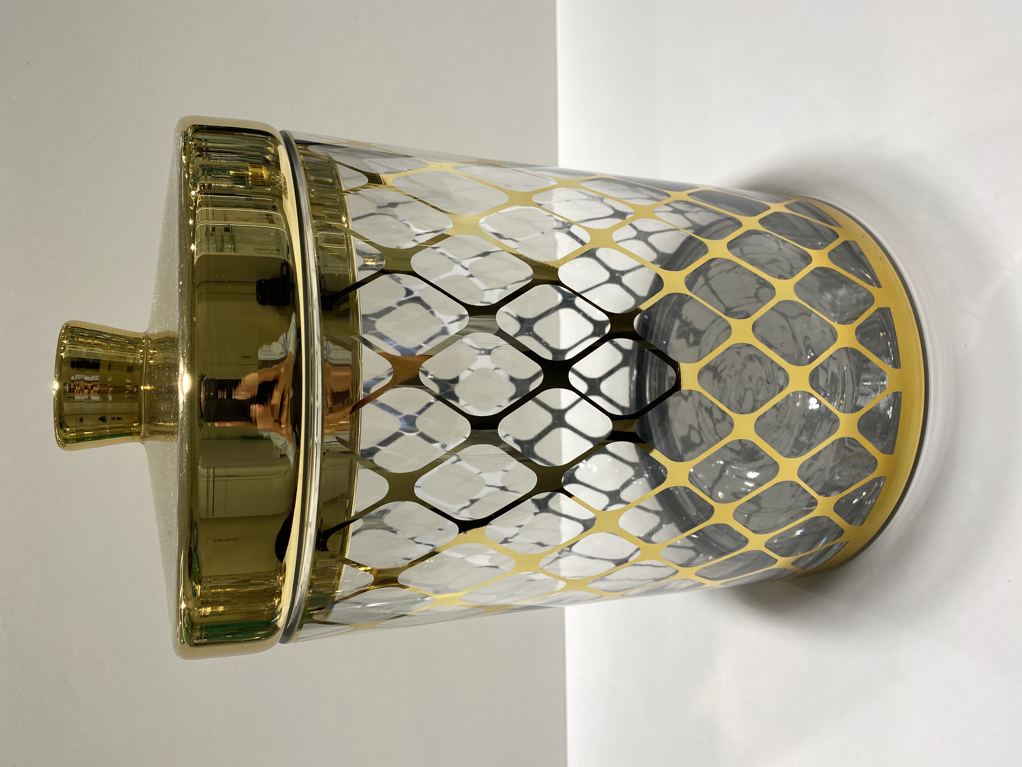 D8"H12.5" - GLASS APOTHECARY JAR WITH LID