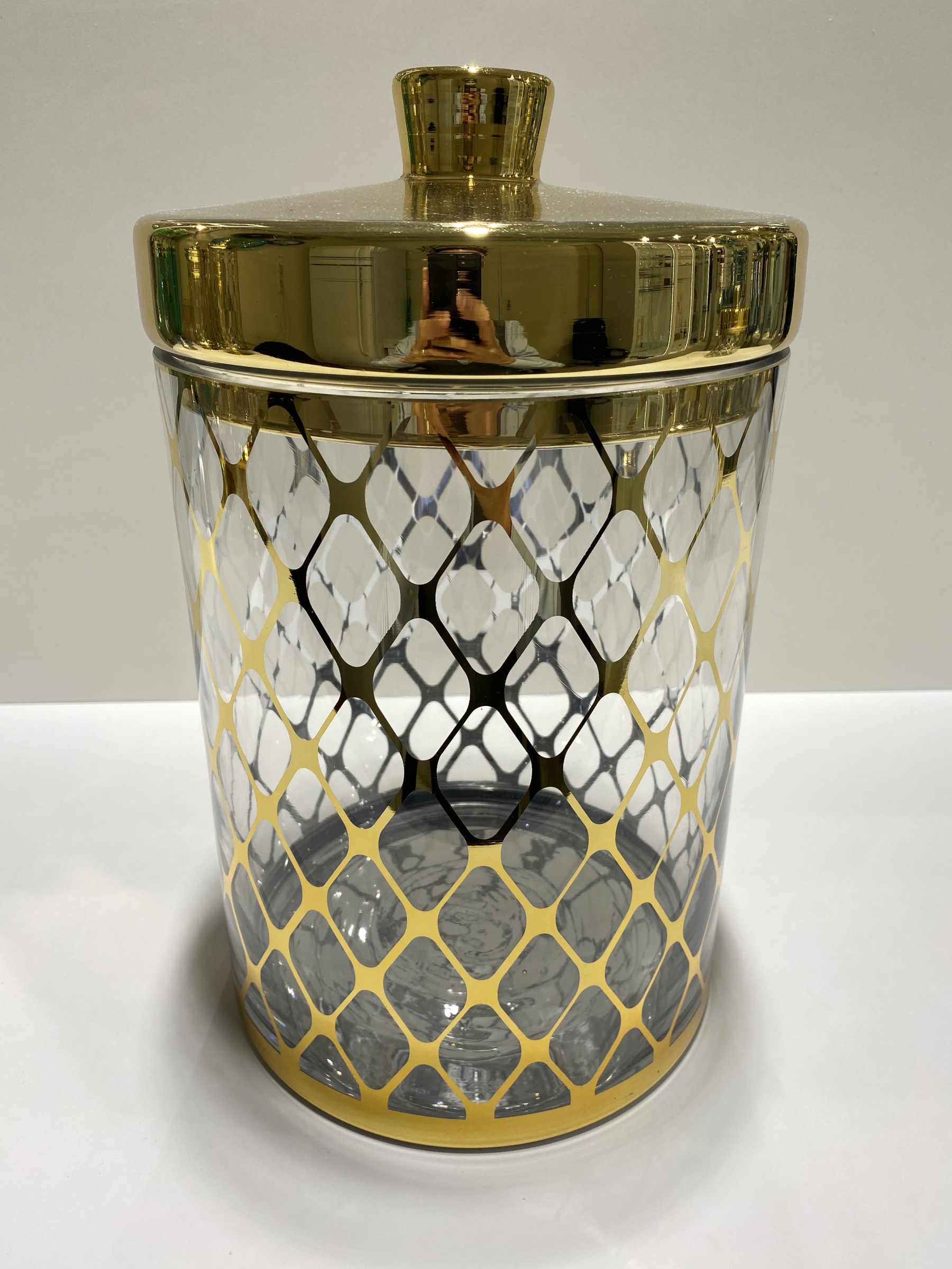 D8"H12.5" - GLASS APOTHECARY JAR WITH LID