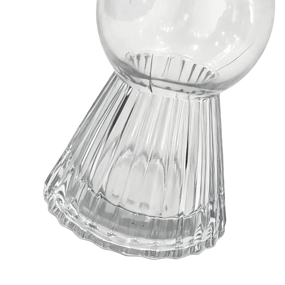 65032	 D3.7"H7.9" - GLASS VASE