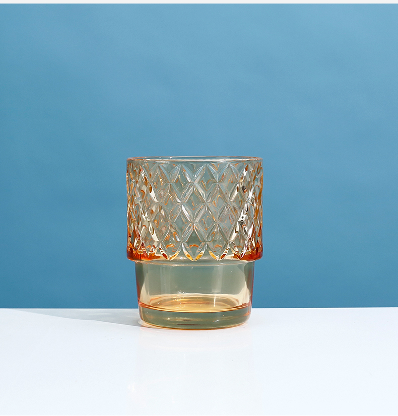 68071	 *L4"W4"H4" - GLASS VASE