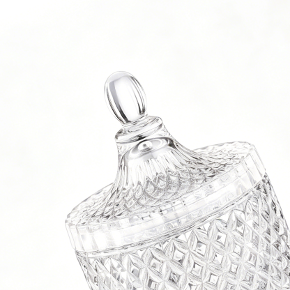 68184	 D4"H6.5" - GLASS JAR WITH LID