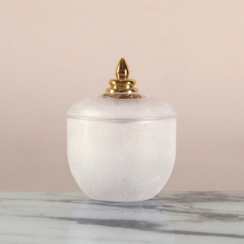 68460	 D4.5"H5.5" - GLASS JAR WITH LID
