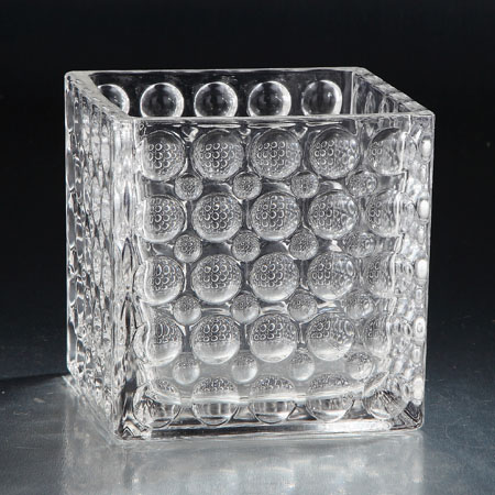 74108	 L6"W6"H6" - GLASS VASE