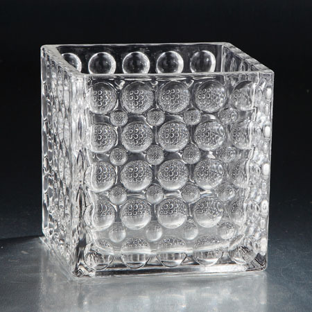 74108	 L6"W6"H6" - GLASS VASE
