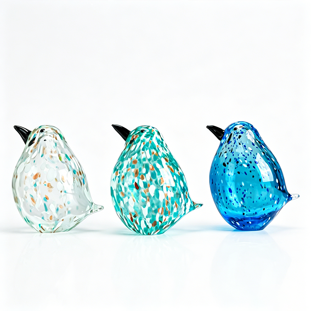 76489ASST	 L5.9W4.7H6.9" - ASSORTED COLORS GLASS BIRD FIGURINES