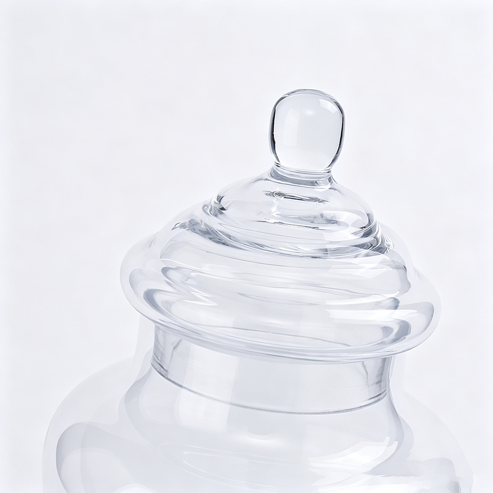 83684A	 D5"H9" - GLASS APOTHECARY JAR WITH LID