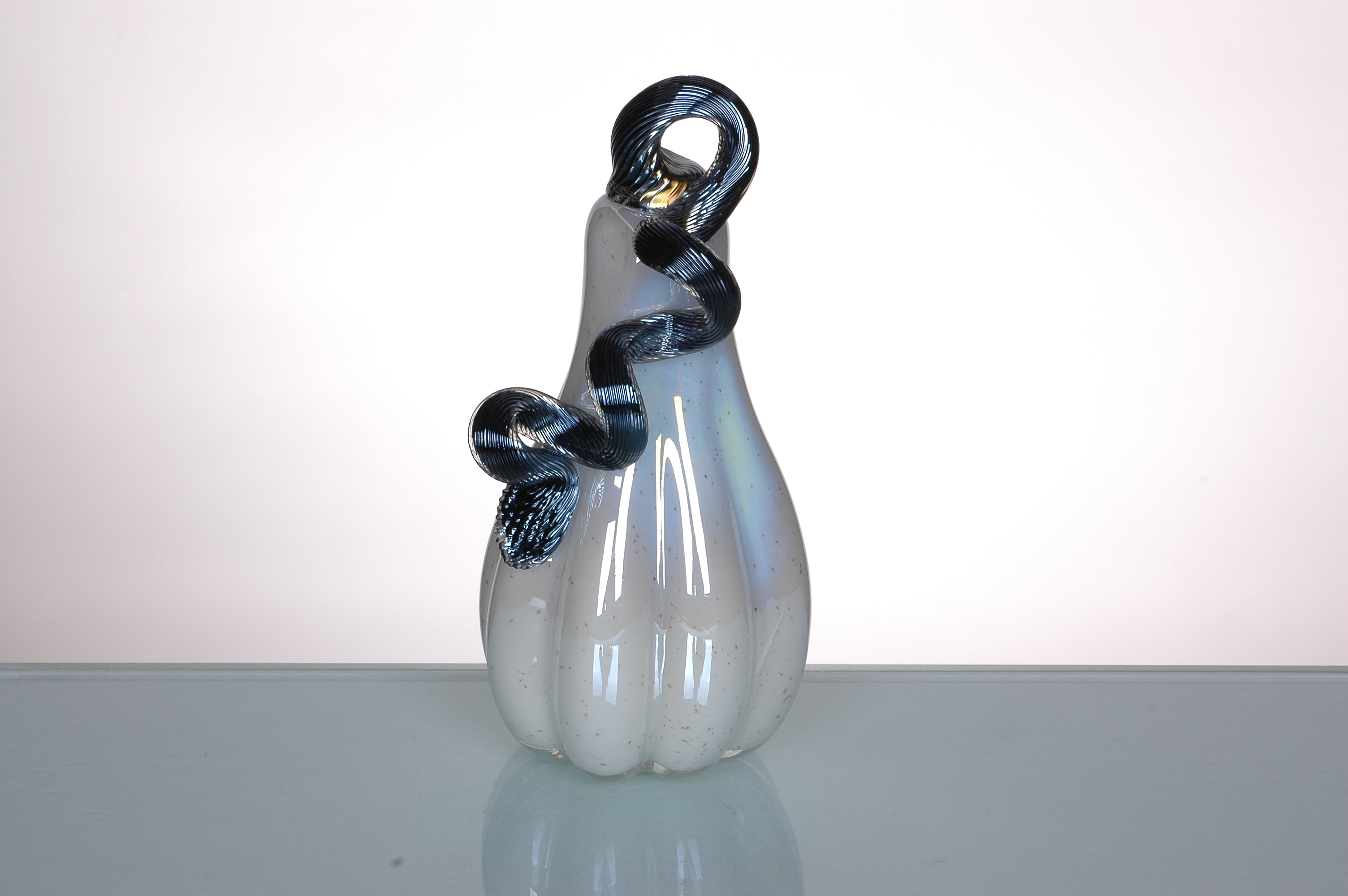 87232	 *D4.5"H9" - GLASS PUMPKIN WITH CURLY STEM