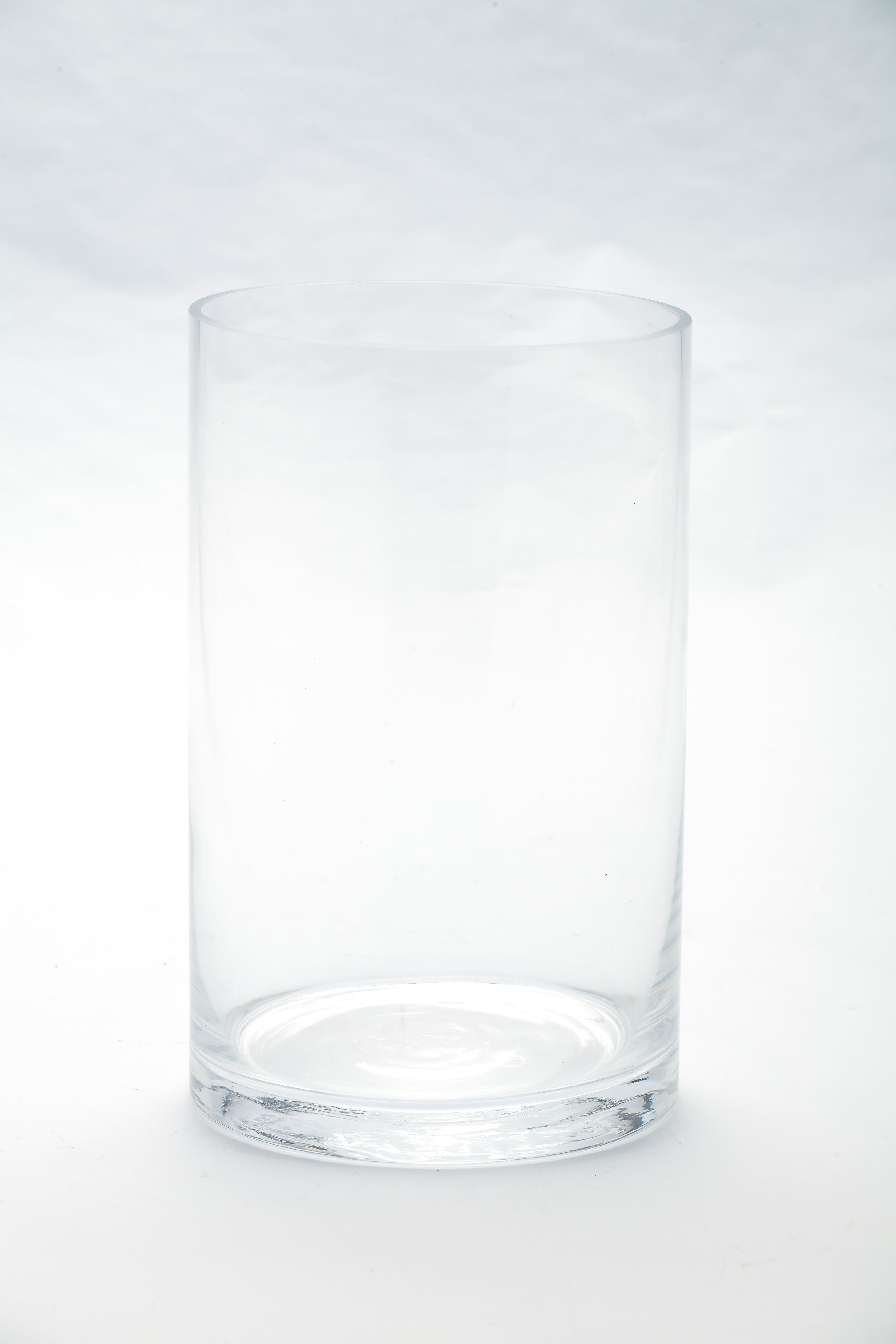 D5"H8" - CLEAR GLASS CYLINDER VASE