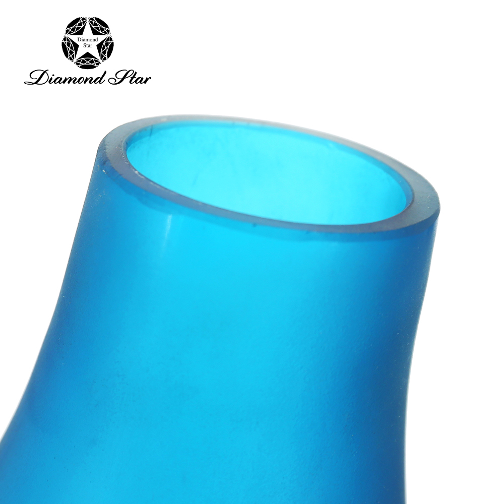 85550	 D7"H17.5" - GLASS VASE