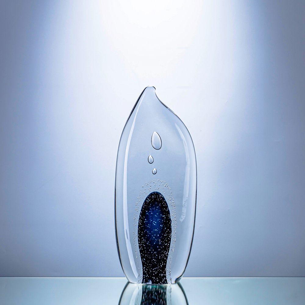 93046	 L5.3W3H13" - GLASS SCULPTURE