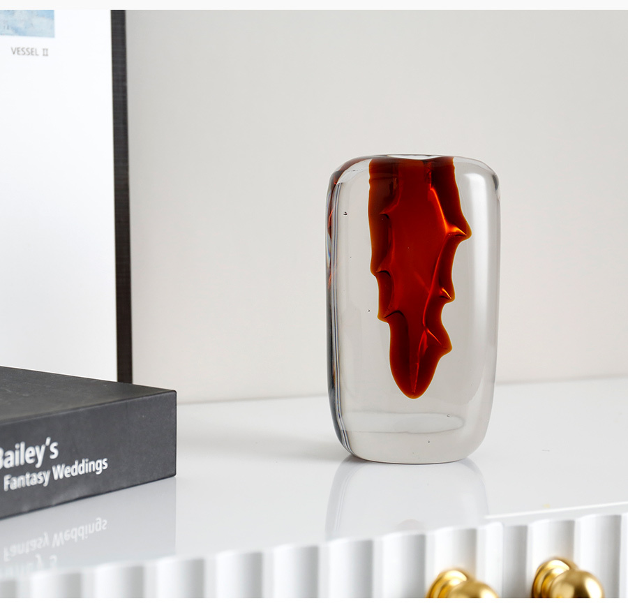 93062	 L3.5W2.2H5.9" - GLASS SCULPTURE