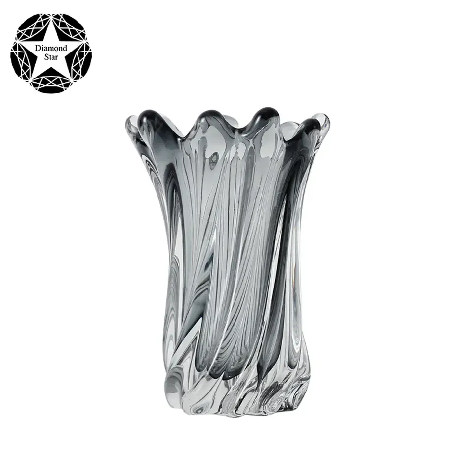 D5.9"H8.66" - ART GLASS VASE