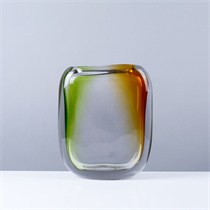 D9"/4"H13"GLASS VASE