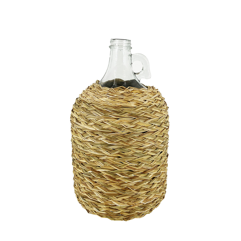 96067	 D7.1"H11.8" - GLASS VASE WITH RATTAN WRAP