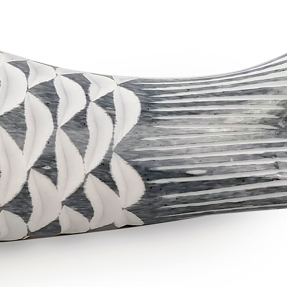 GA12003	 L16''W6''H3''GLASS FISH