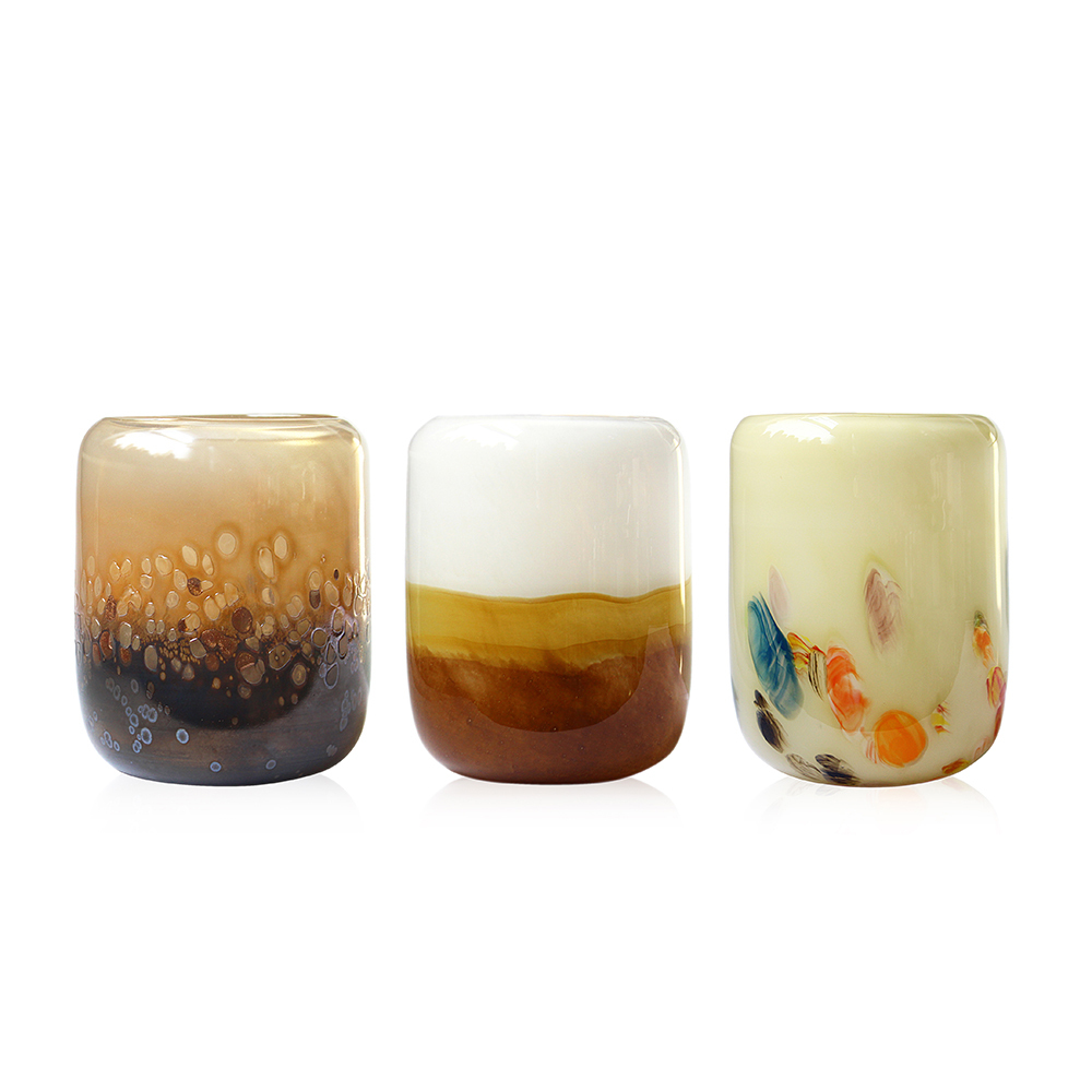 D7''H8.5''GLASS VASE