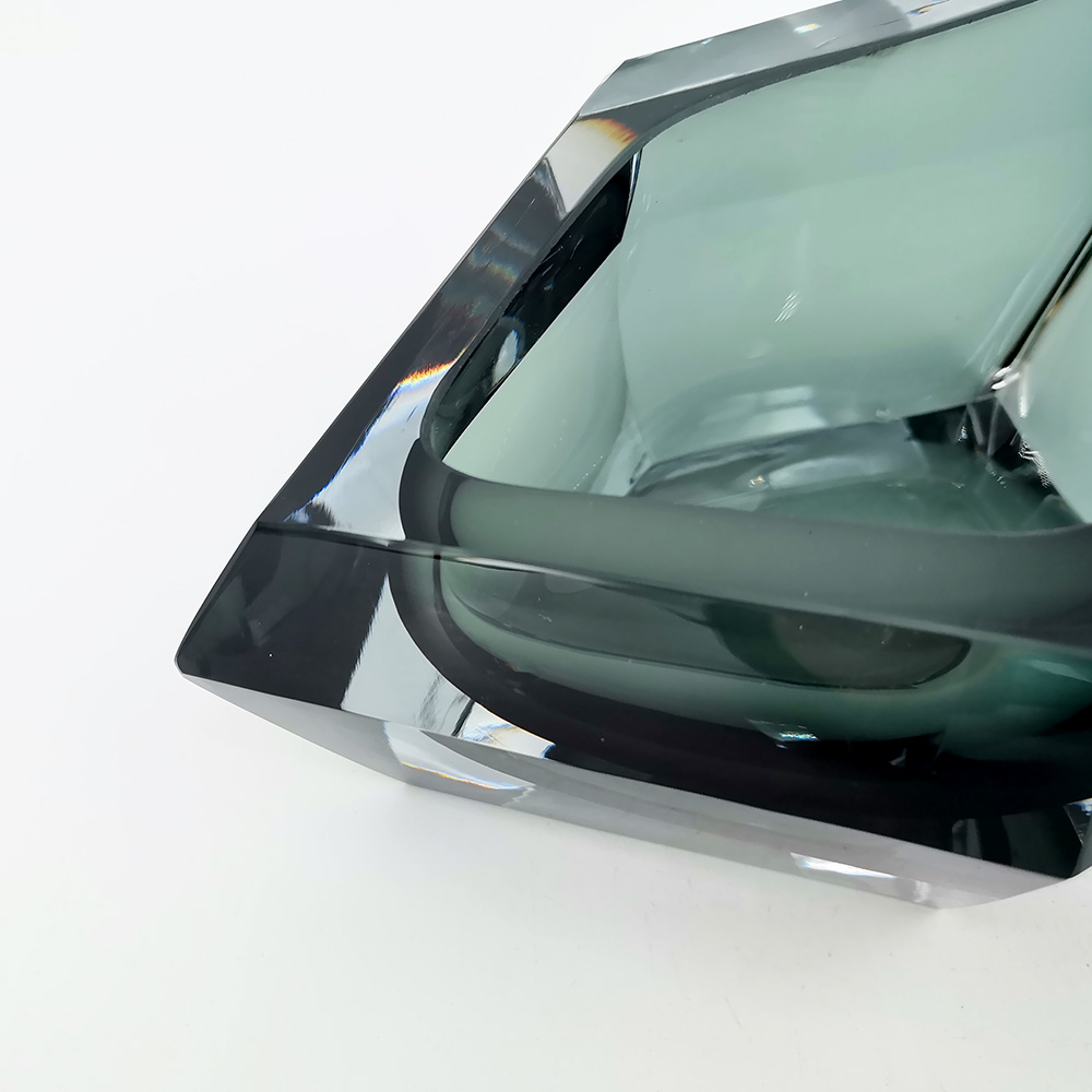 GA02004PR	 L9''W6''H4.5'' GLASS ACCESSORY