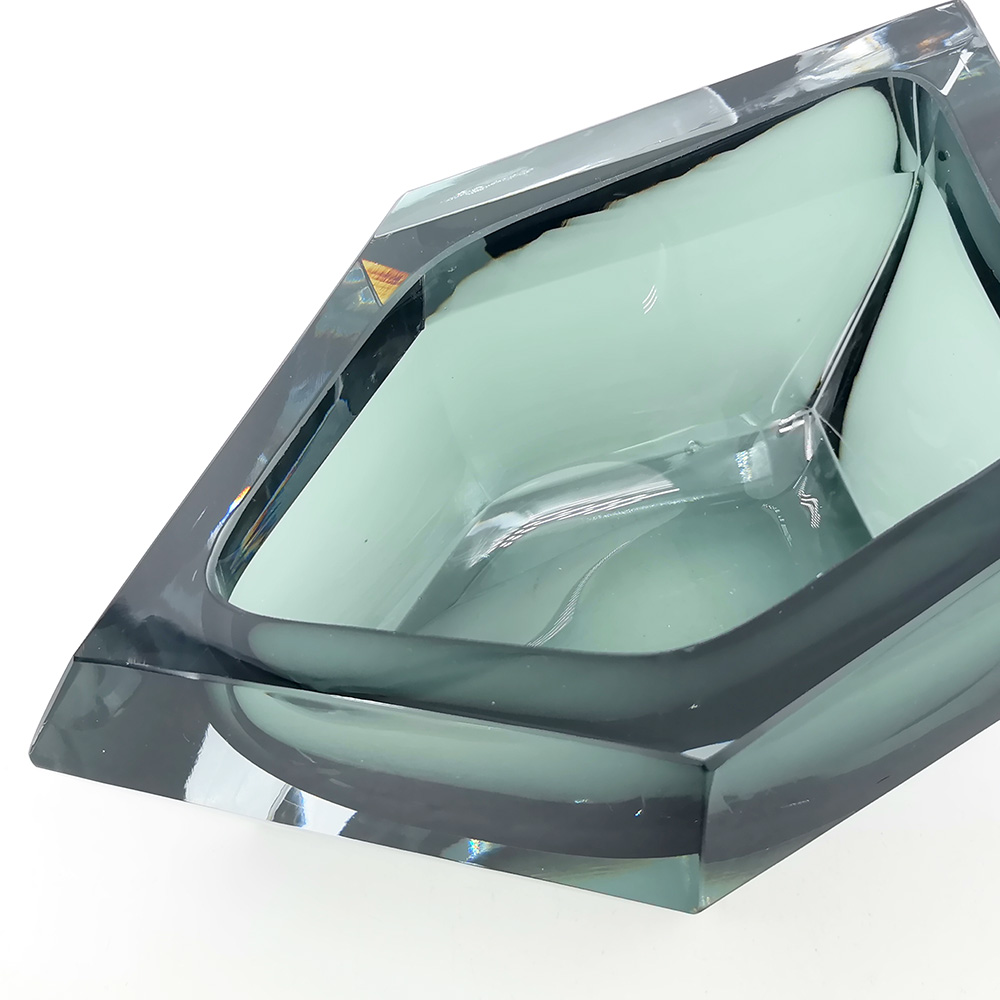 GA02004PR	 L9''W6''H4.5'' GLASS ACCESSORY