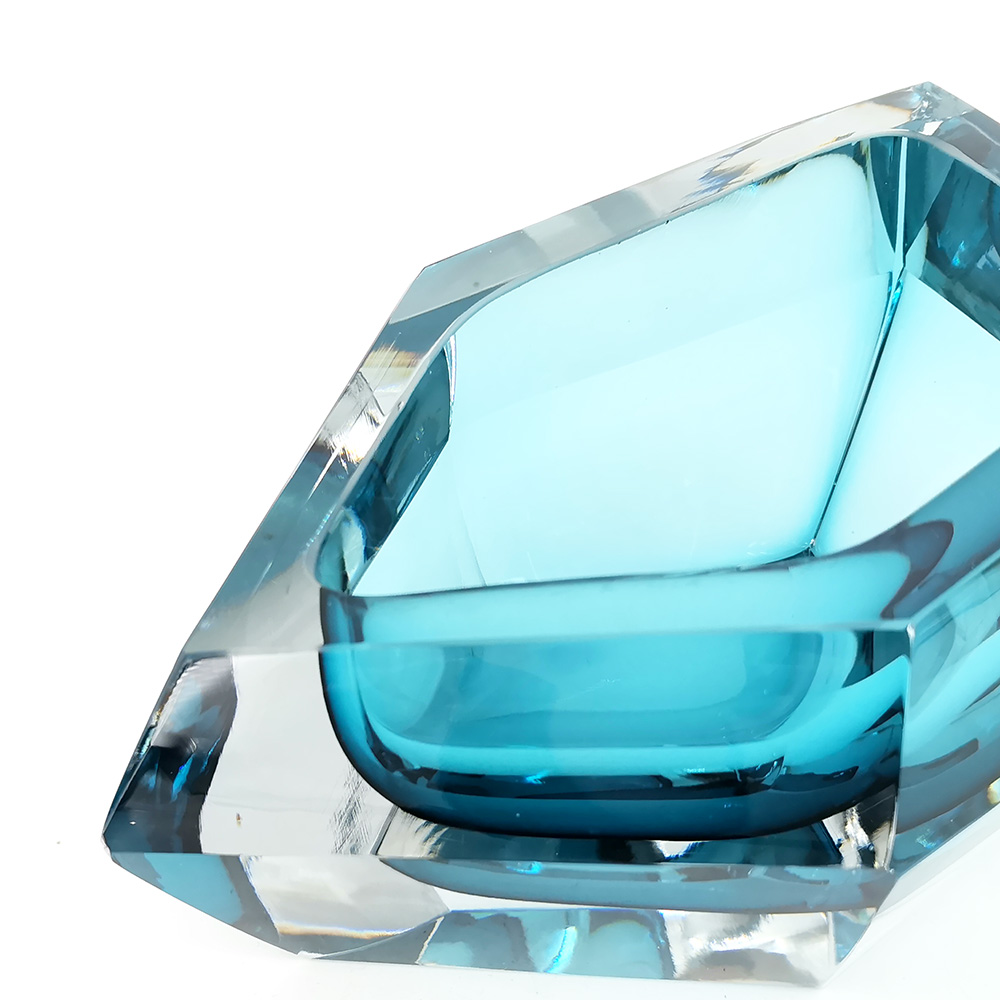 GA02003BL	 L9''W6''H4.5'' GLASS ACCESSORY