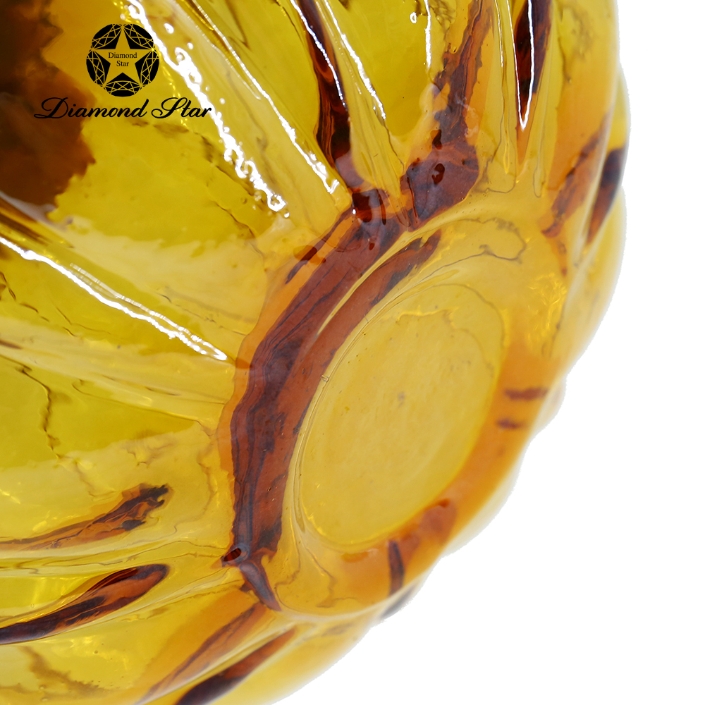 79511	 L4.1"W4.1"H8.3" - GLASS PUMPKIN WITH CURLY STEM