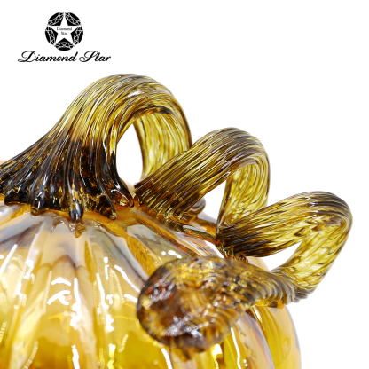 79515	 L5.9"W5.9"H9.1" - GLASS PUMPKIN WITH CURLY STEM