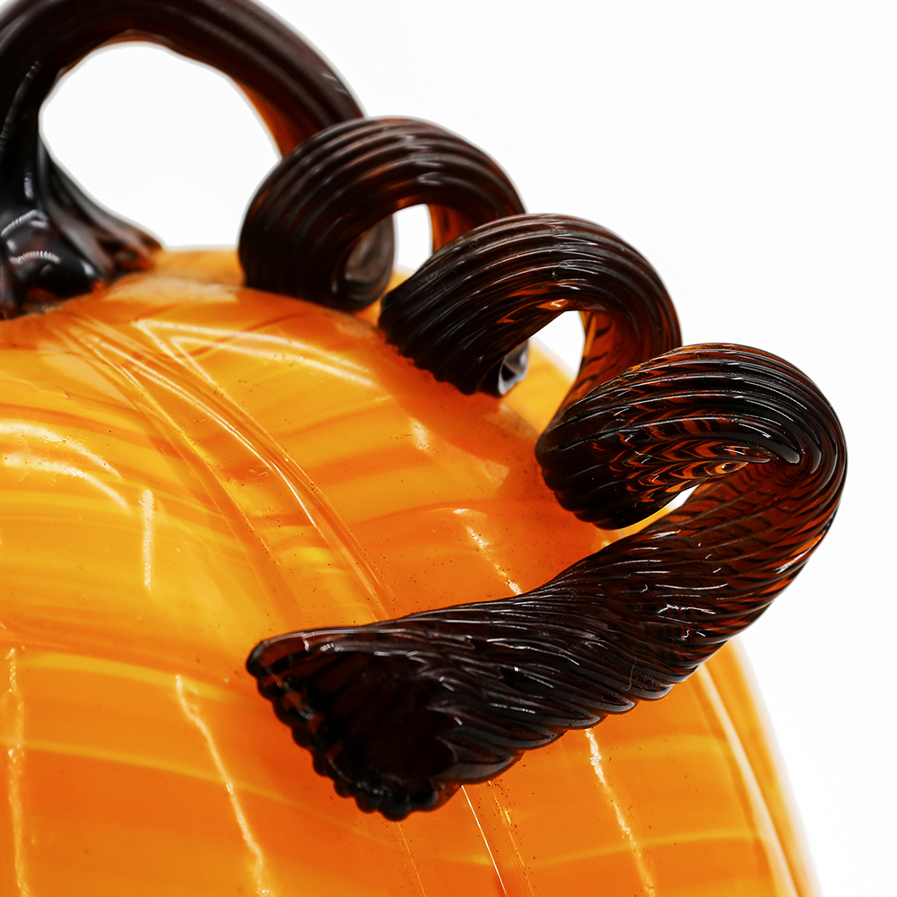 49056	 D7"H5.5" - GLASS PUMPKIN WITH CURLY STEM