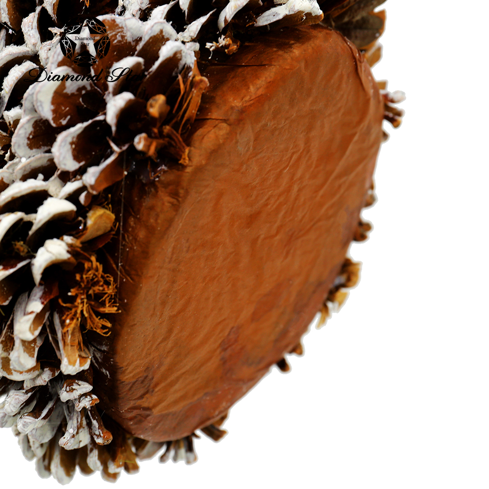31216	 L6.3"W6.3"H15.8" - PINECONE CHRISTMAS TREE
