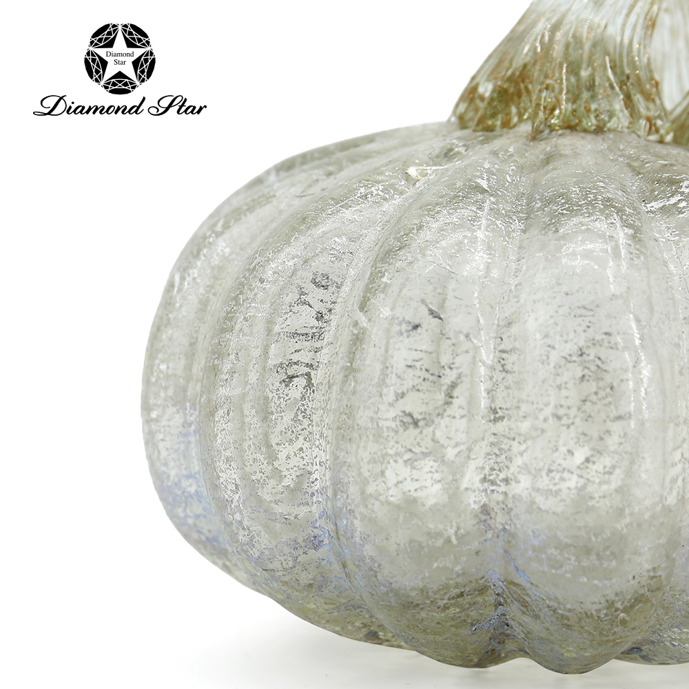 79503	 L5.3"W5.3"H4.1" - GLASS PUMPKIN WITH CURLY STEM