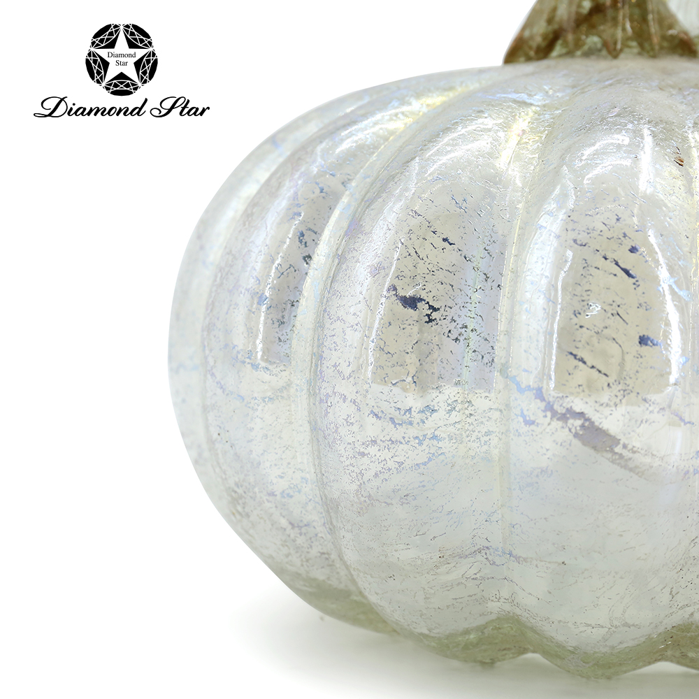 79505	 *L8.7"W8.7"H6.3" - GLASS PUMPKIN WITH CURLY STEM