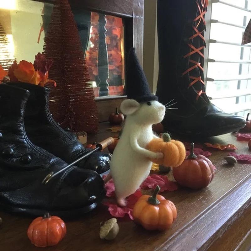 Handmade Halloween Mouse With A Pumpkin-Jolura