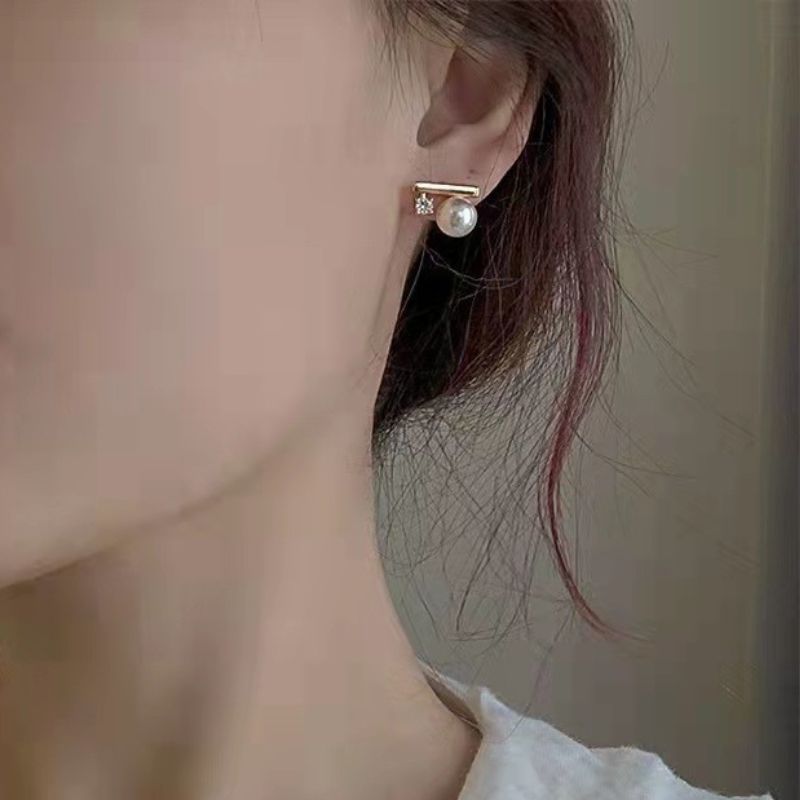 Life is 90% How You React it Pearl Balance Necklace-Jolura