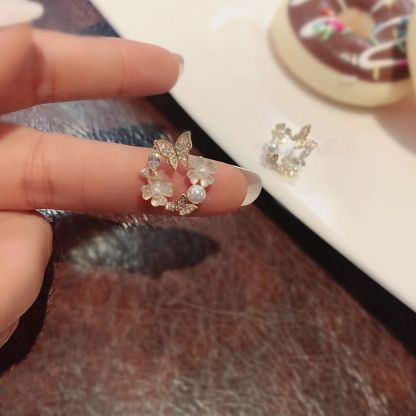 Floral Wreath Earrings-Jolura