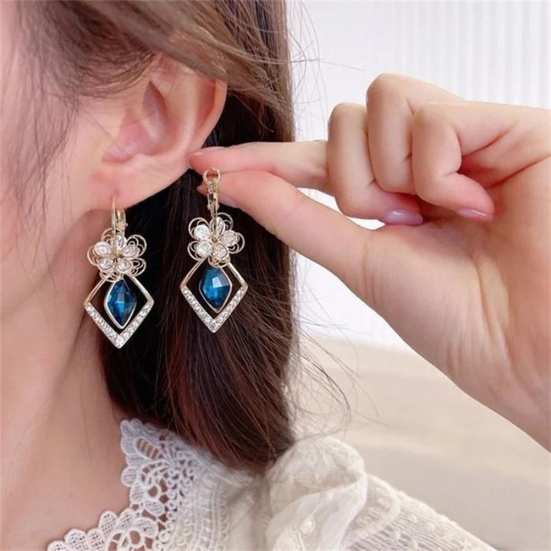 Flower Zircon Rhombic Sapphire Drop Earrings-Jolura