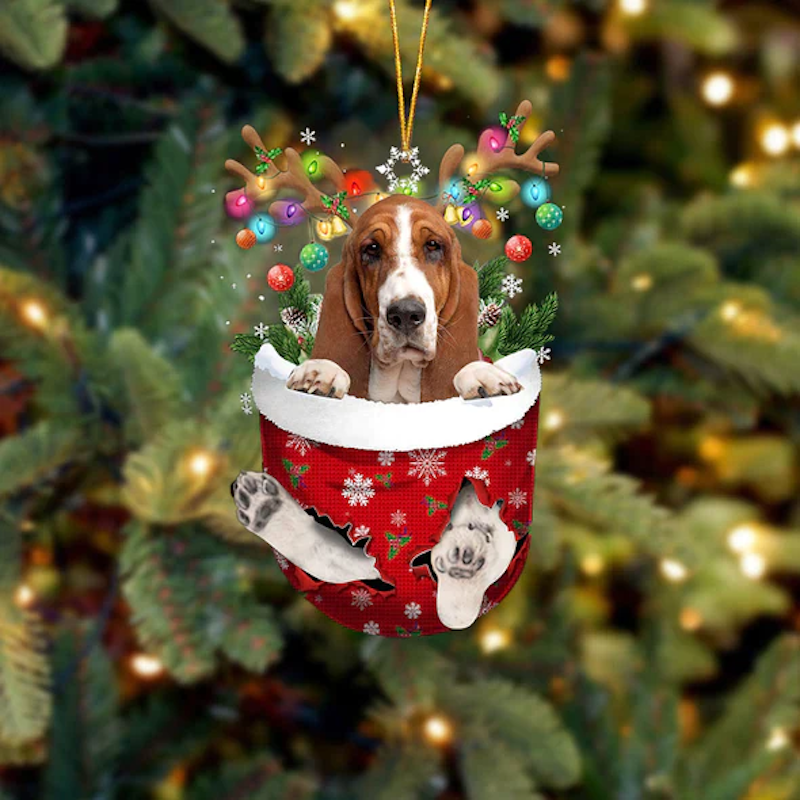 Basset Hound In Snow Pocket Christmas Ornament SP044-Jolura