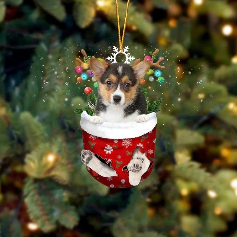 Pembroke Welsh Corgi Tri Color In Snow Pocket Christmas Ornament SP077-Jolura
