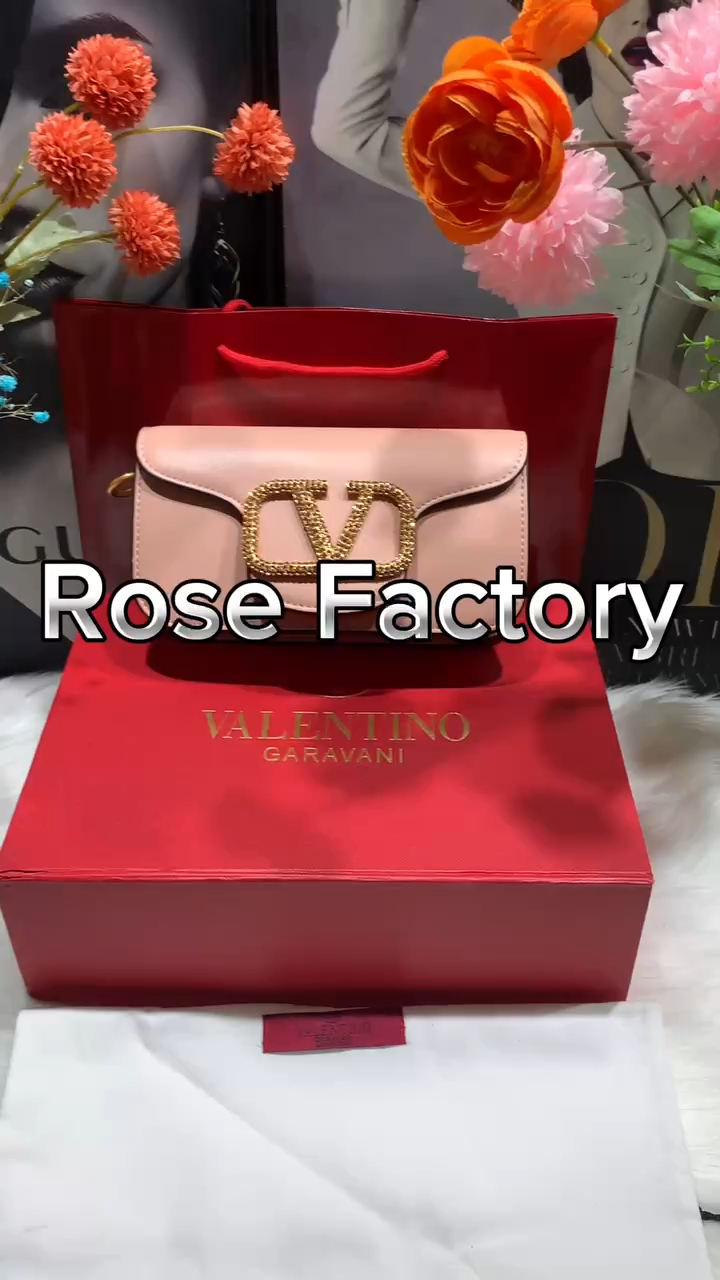 Valentino pink bag