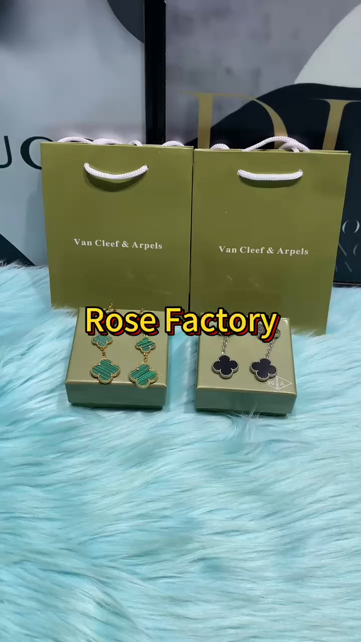 VanCleefArpels green earrings