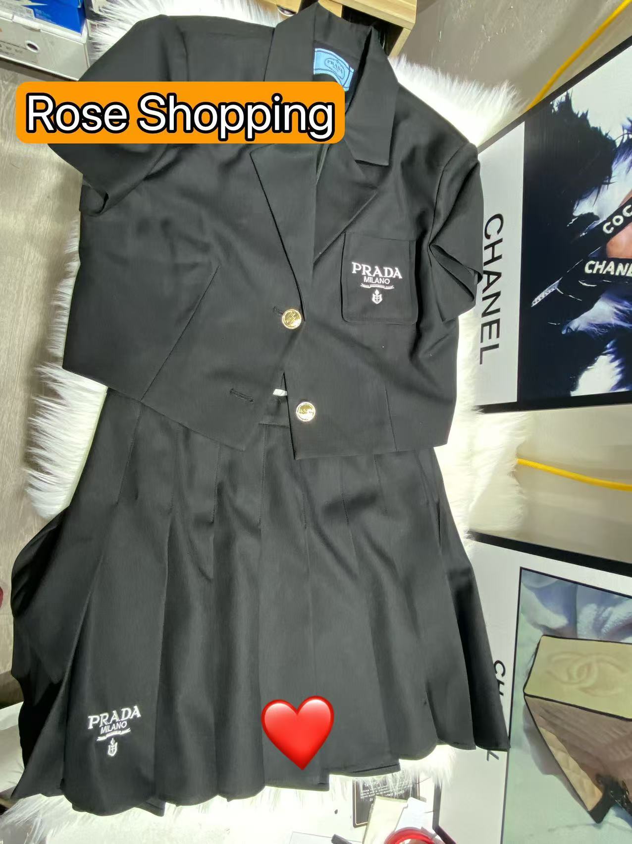 Prada black short skirt