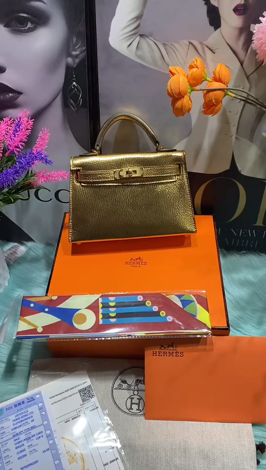 Hermes golden bag