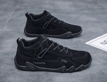 Oggi riceverai uno sconto del 50% sulle scarpe ortopediche da esterno da uomo che leniscono i piedi, alleviano il dolore e riducono lo stress sui piedi.
