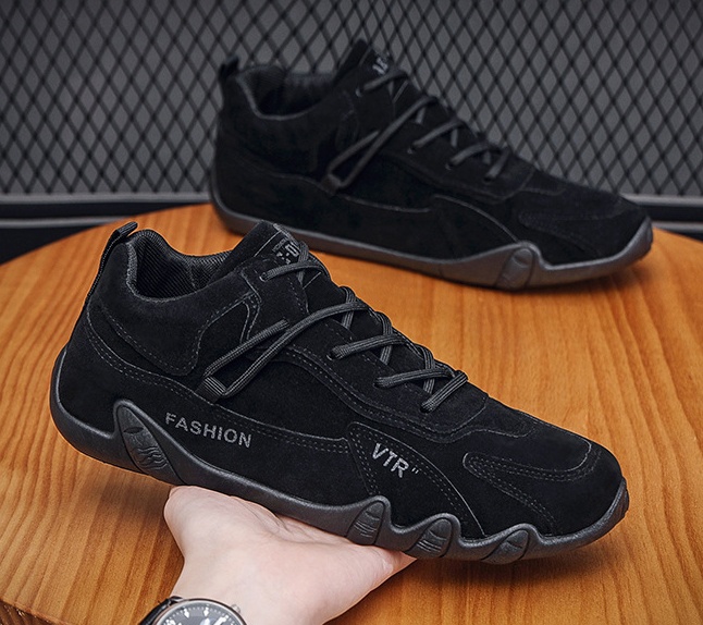 Oggi riceverai uno sconto del 50% sulle scarpe ortopediche da esterno da uomo che leniscono i piedi, alleviano il dolore e riducono lo stress sui piedi.