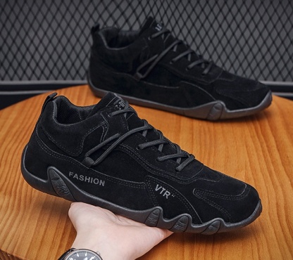 Oggi riceverai uno sconto del 50% sulle scarpe ortopediche da esterno da uomo che leniscono i piedi, alleviano il dolore e riducono lo stress sui piedi.