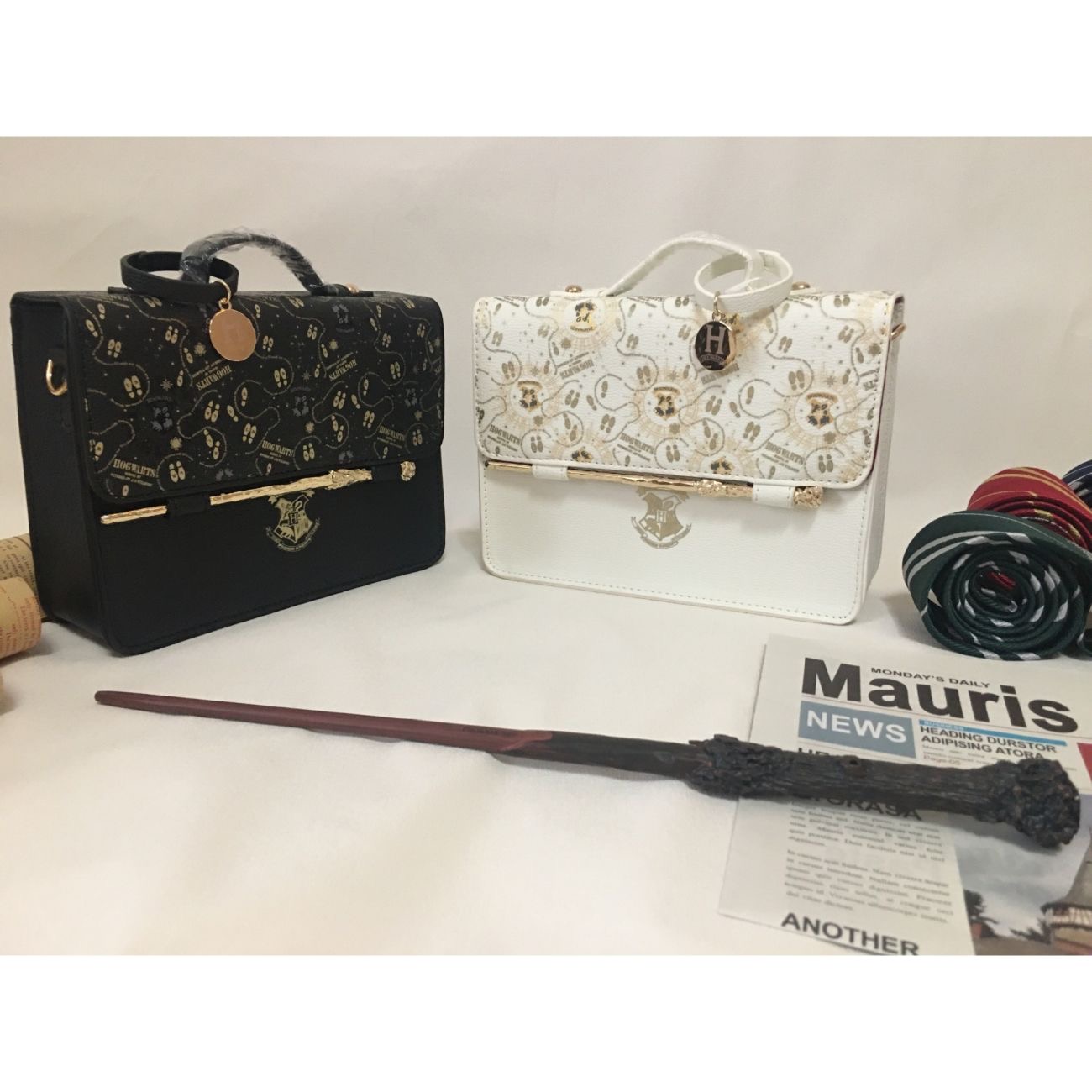 HP Map Leather Shoulder Bag HIDDEN MUG