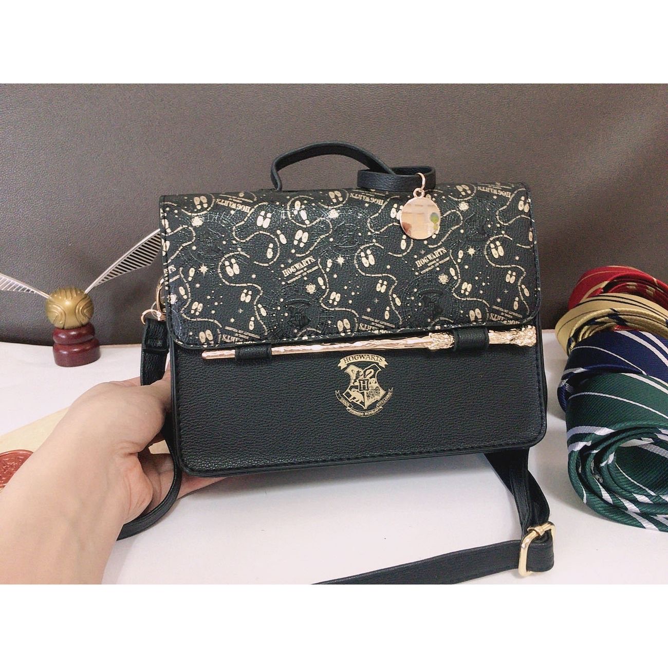 HP Map Leather Shoulder Bag HIDDEN MUG