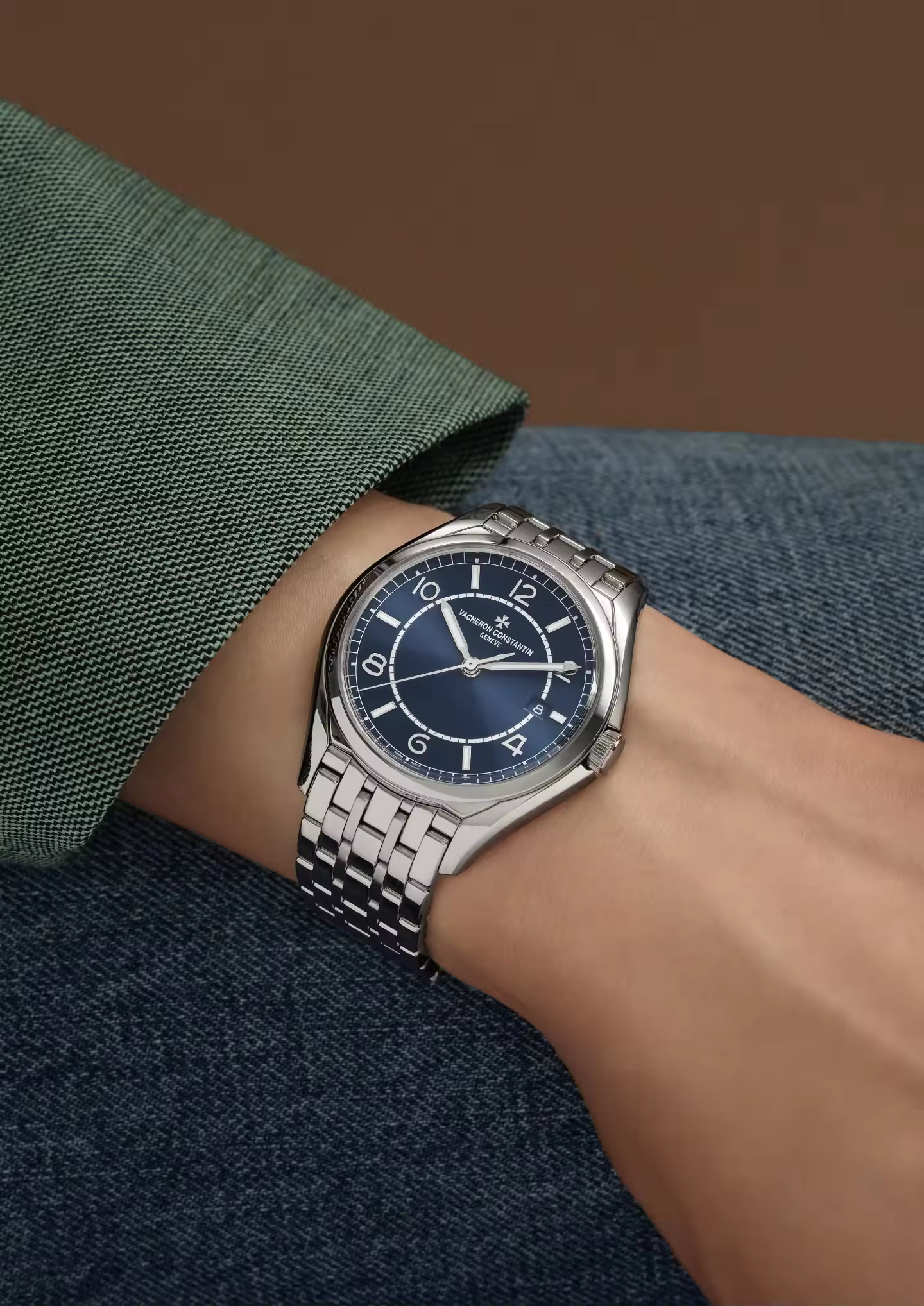 Fiftysix self-winding 4600E/110A-B487 40 mm Steel