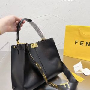 Fendi Bag/ 32 x 28 x 12 cm
